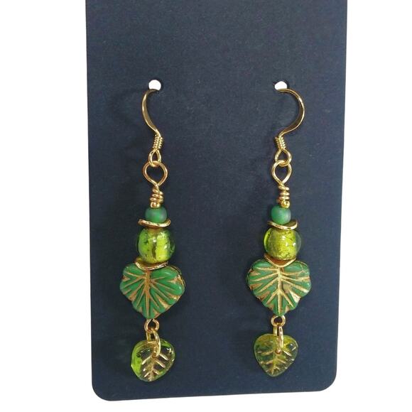 NEW Artisan Fall Green Earrings Dangle Autumn Czech Glass Golden Accent Elegant - Picture 3 of 10